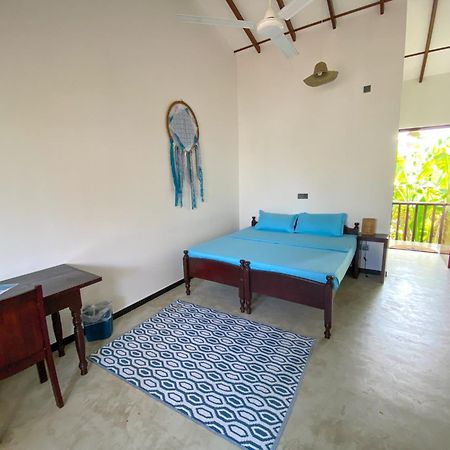 The Calm Palm Hotel Hikkaduwa Exterior photo