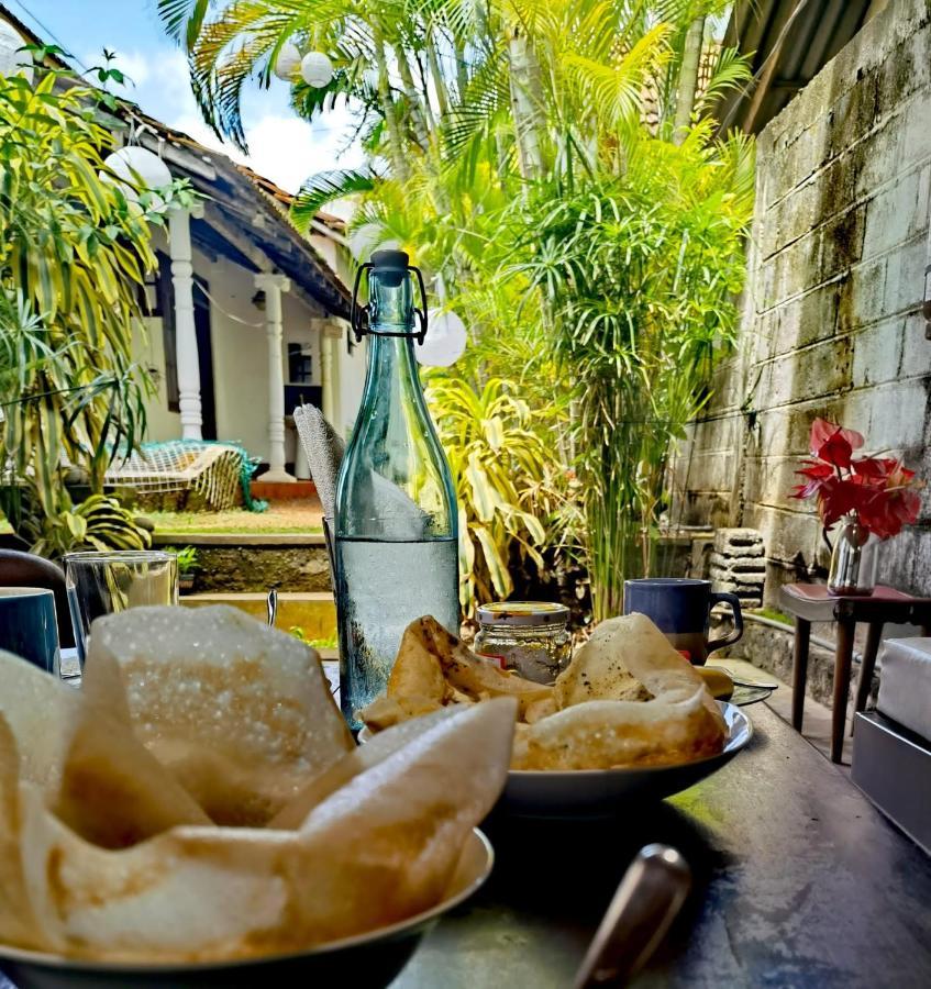 The Calm Palm Hotel Hikkaduwa Exterior photo