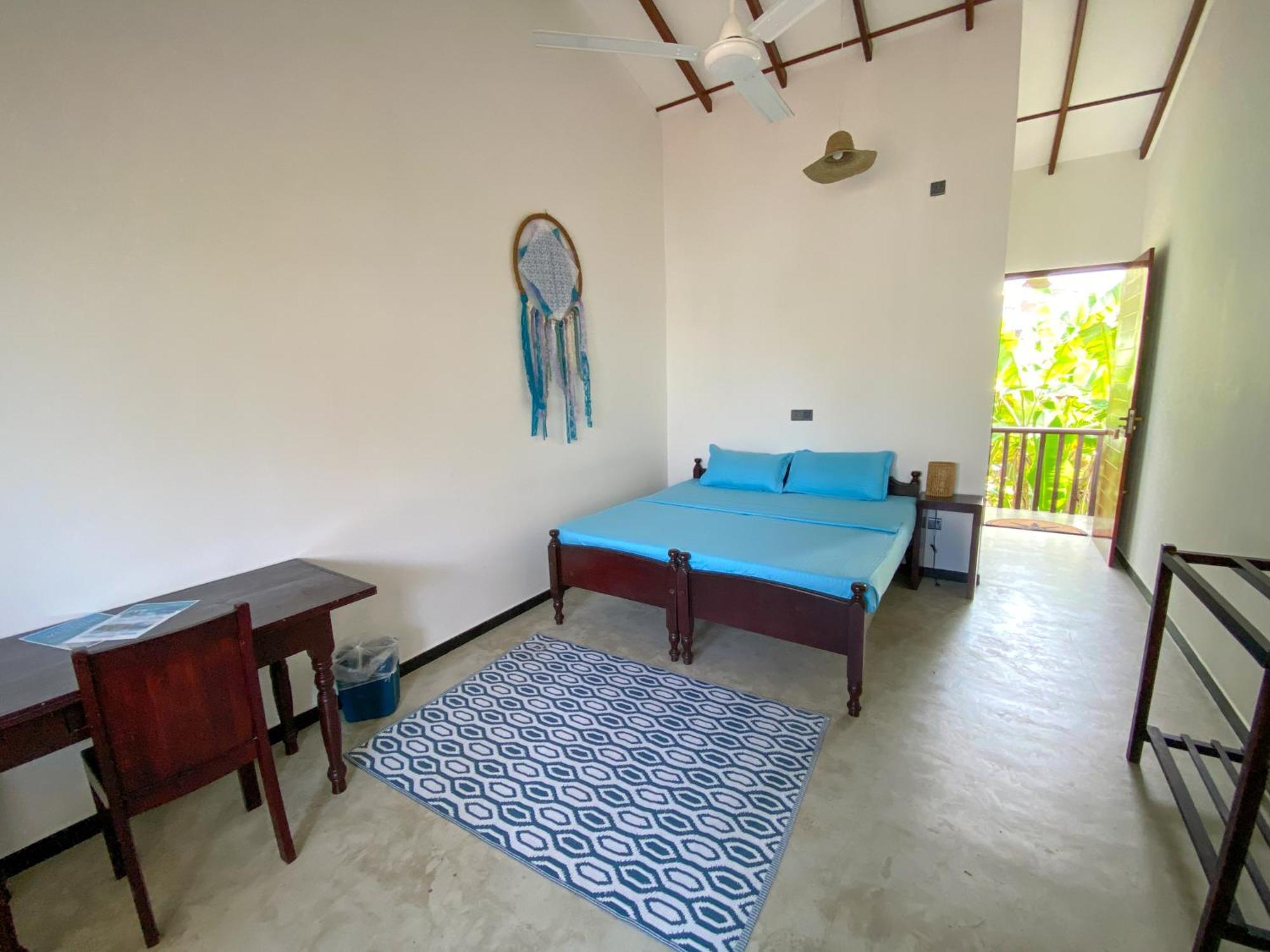 The Calm Palm Hotel Hikkaduwa Exterior photo