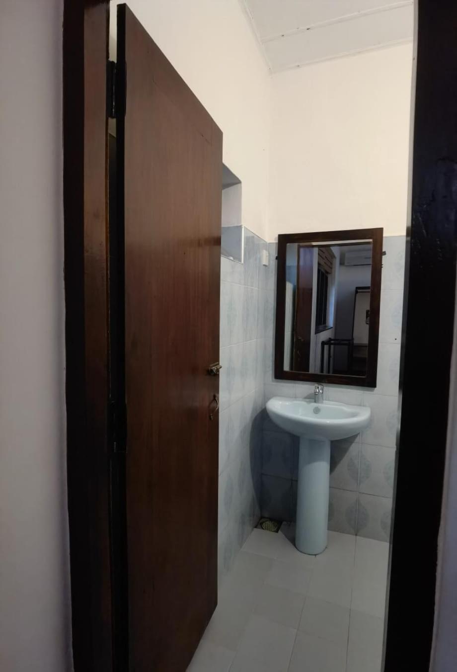 The Calm Palm Hotel Hikkaduwa Room photo