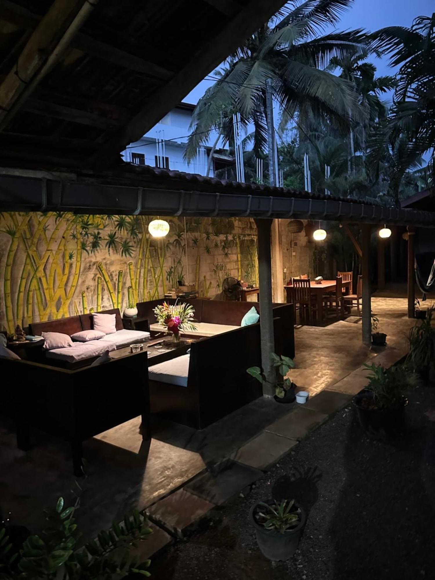The Calm Palm Hotel Hikkaduwa Exterior photo